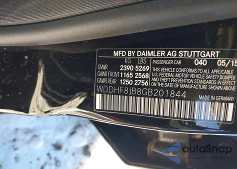 2016 Mercedes-Benz E 350 4Matic z USA, uszkodzony, nr VIN WDDHF8JB8GB201844